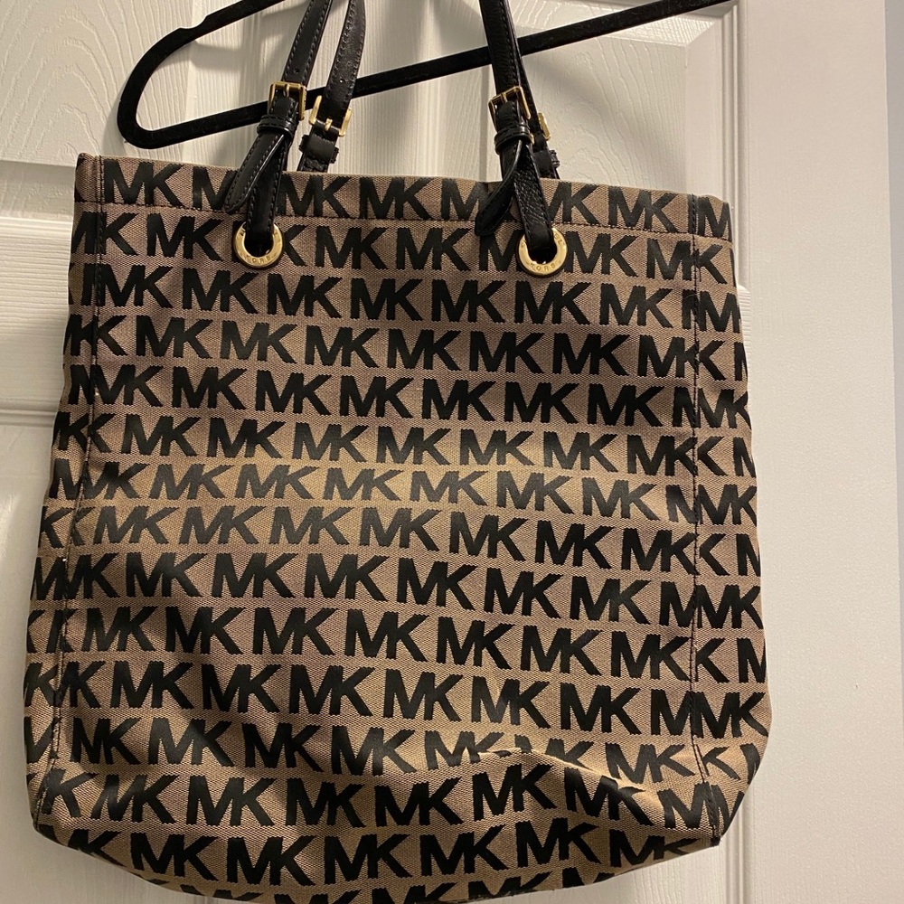 Michael Kors tote bag